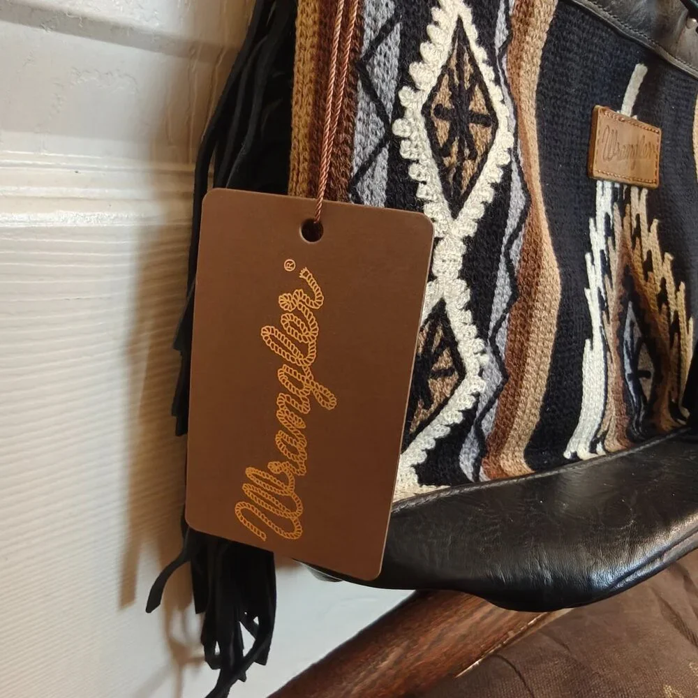 Wrangler Purse - Picture 5 of 10